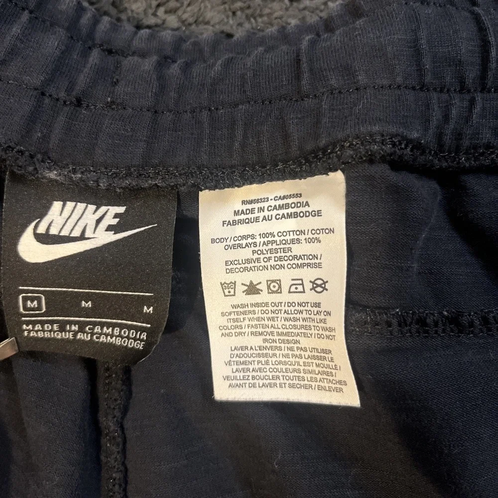 NIKE Sportswear cotton Lightweight Fleece Shorts Men's Medium Black cargo